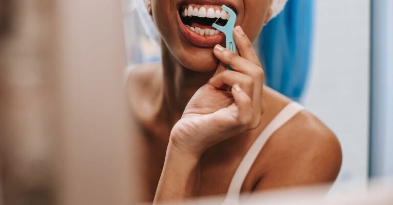 Top Tips For Effectively Whitening Your Teeth